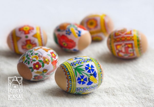 Uova di Pasqua decorate a mano coi trasferelli: il risultato