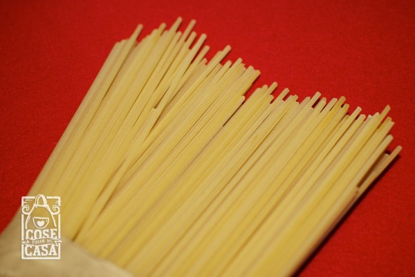 Spaghetti alla chitarra con sugo di totani: gli spaghetti
