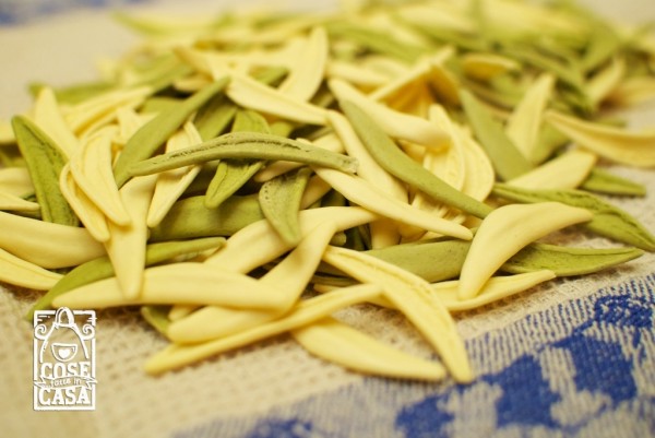 Foglie d'ulivo alle vongole: le foglie d'ulivo