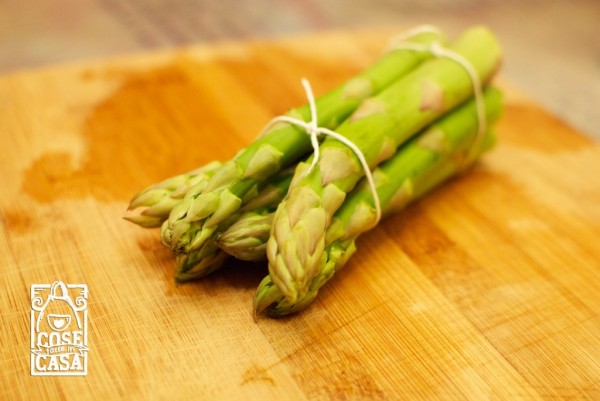 Riso Venere agli asparagi: gli asparagi prima della cottura