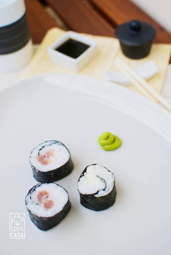 Sushi fatto in casa, hosomaki e nigiri: il risultato