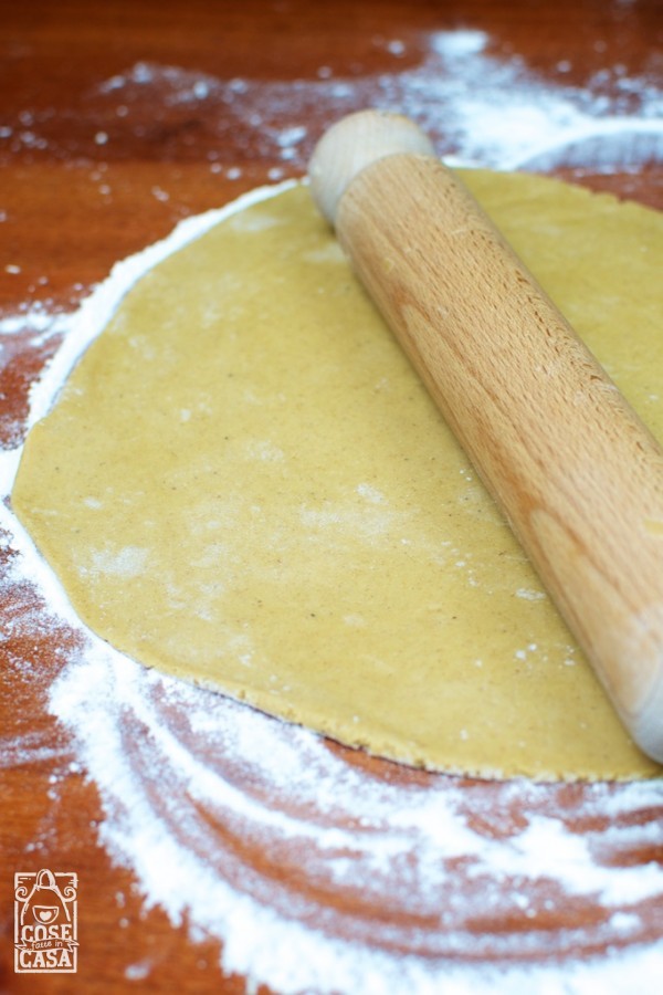 Omini pan di zenzero: la stesura della pasta