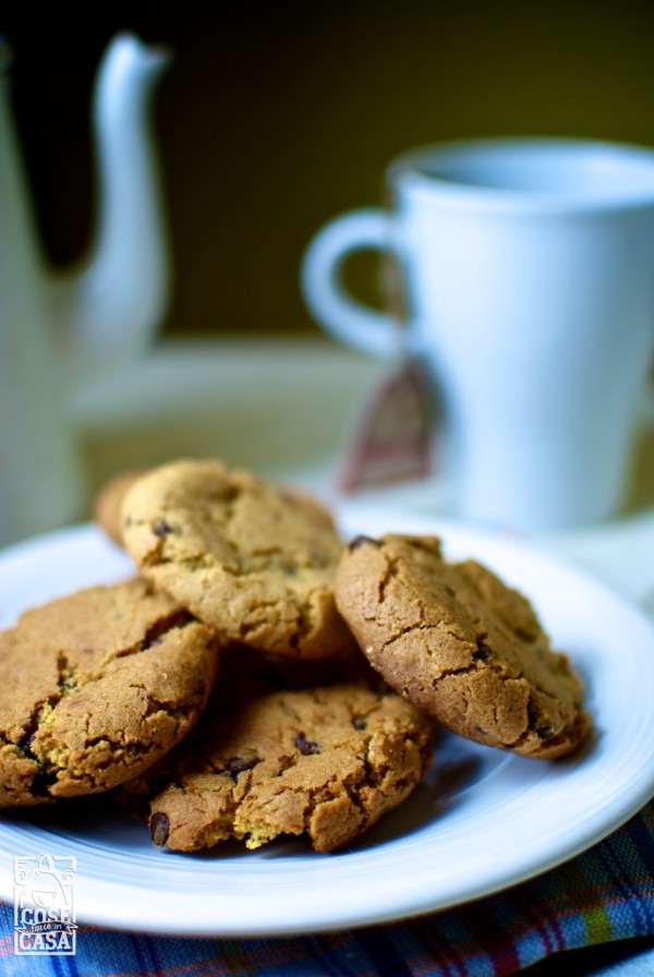 I cookies americani fatti in casa: un dettaglio dei biscotti.